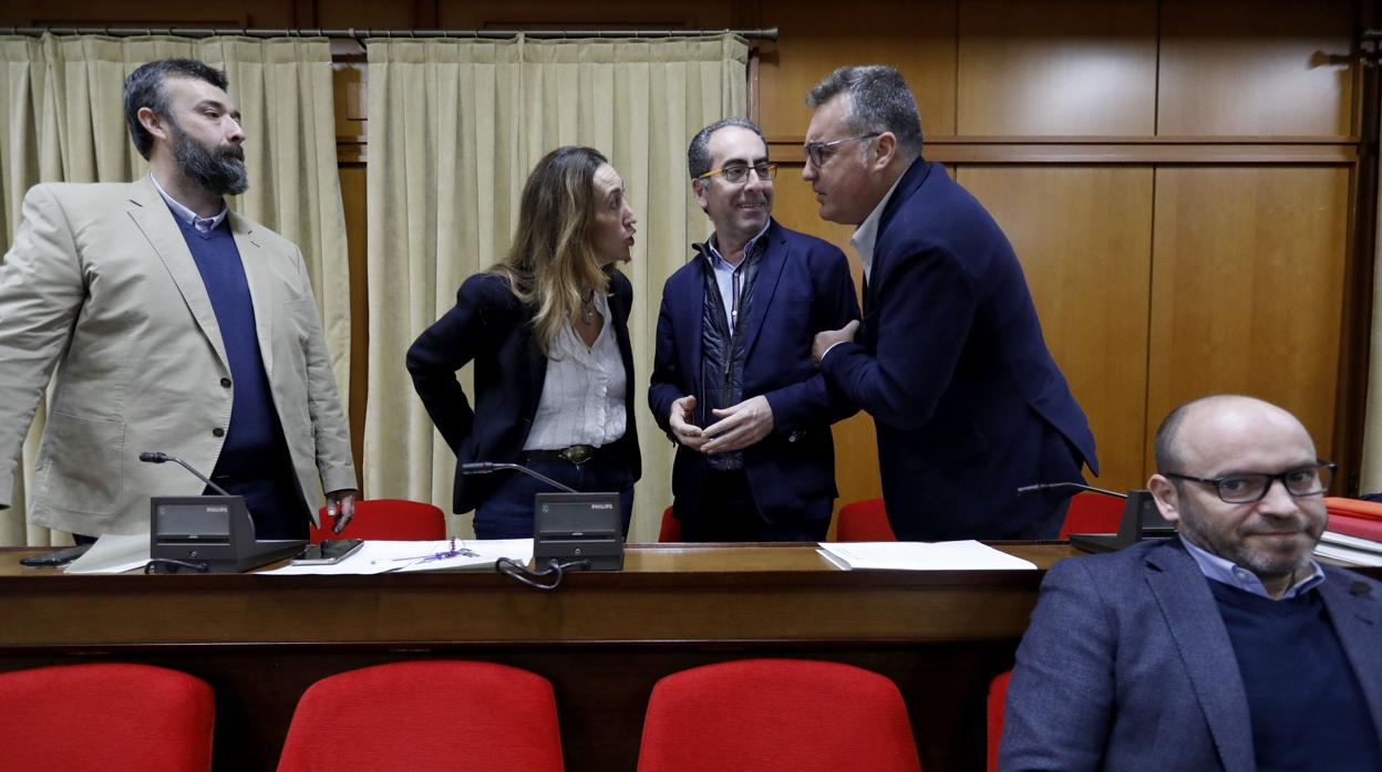 Ediles de Vox, Cs y el PP en el Pleno