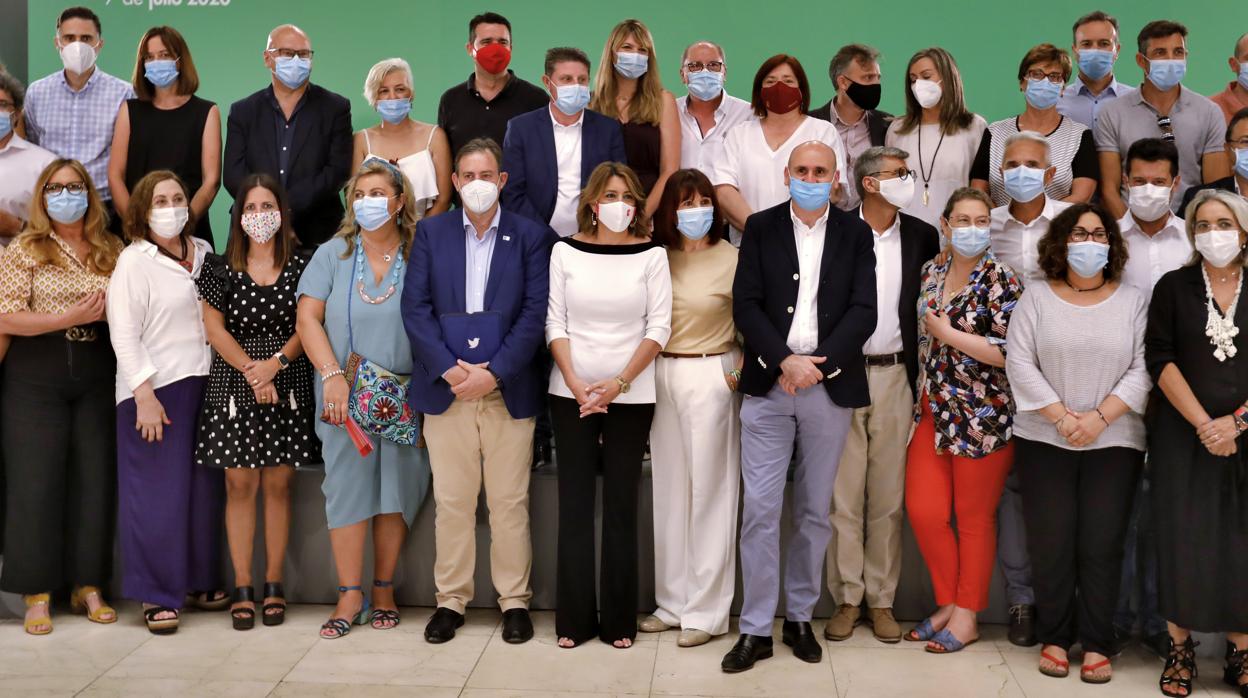 Susana Díaz junto a José Antonio Rodríguez Salas en una reunión de parlamentarios del PSOE andaluz