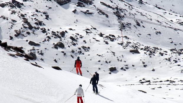 Sierra Nevada, lista para abrir cuando se revisen las normas decretadas para frenar al coronavirus