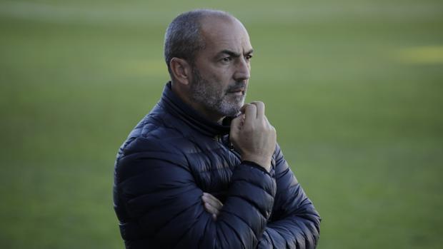 Juan Sabas, entrenador del Córdoba CF: «Me he visto en peores situaciones y hemos salido adelante»