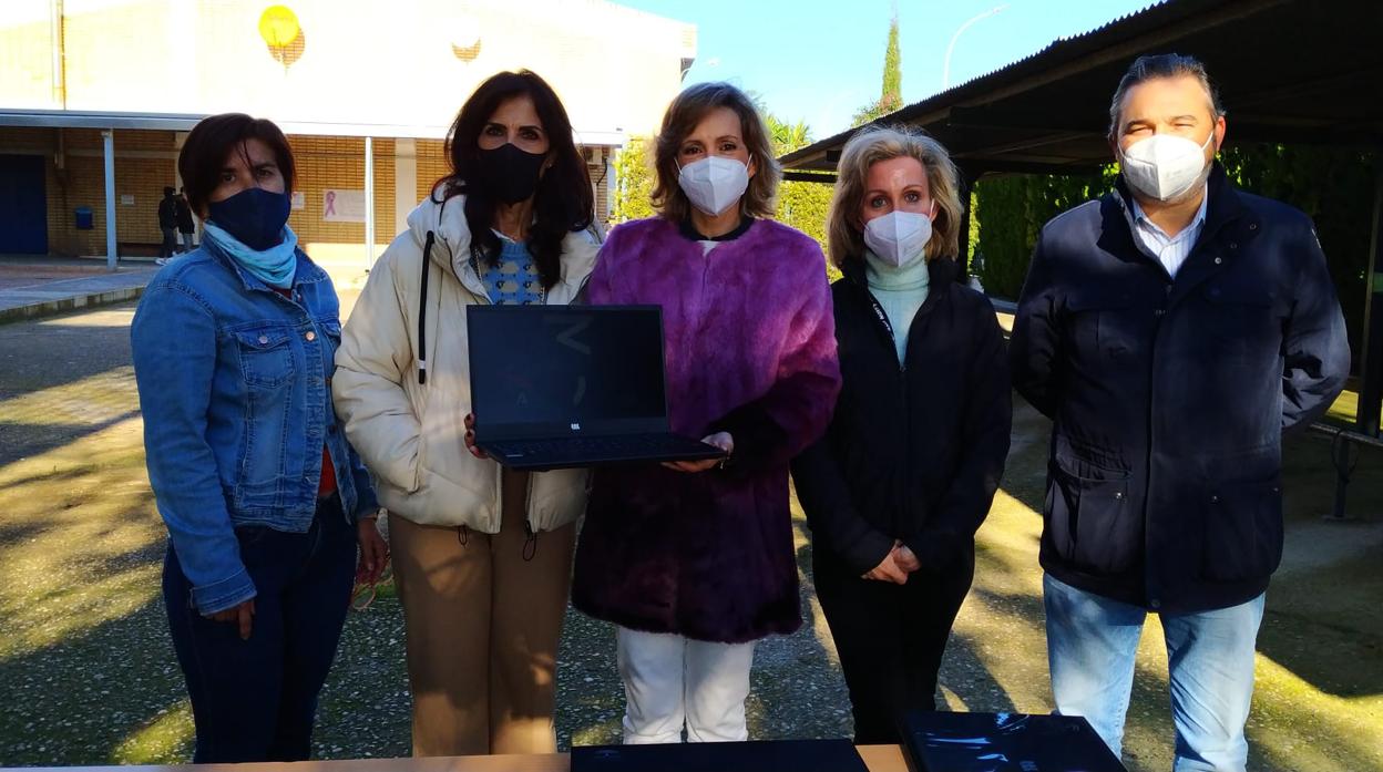 Inmaculada Troncoso en su visita al IES La Fuensanta