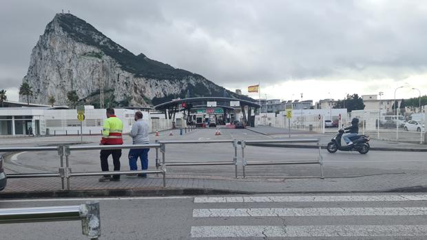 El Gobierno invertirá cinco millones en una reforma integral de la Aduana de La Línea con Gibraltar