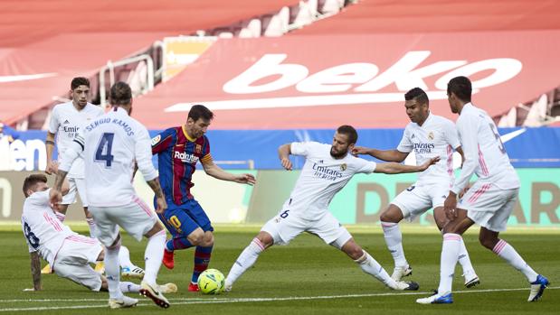 FC Barcelona o Real Madrid jugarán una semifinal de la Supercopa de España en enero en Córdoba