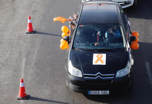 Uno de los coches participantes en la concentración en Córdoba