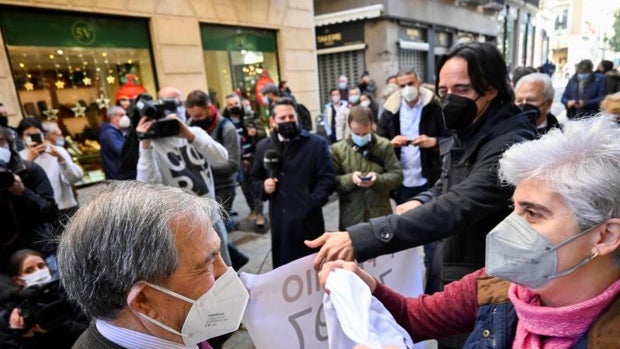 Un jubilado de Granada se lleva 10 millones de euros del Gordo tras haber comprado 30 décimos del 72897