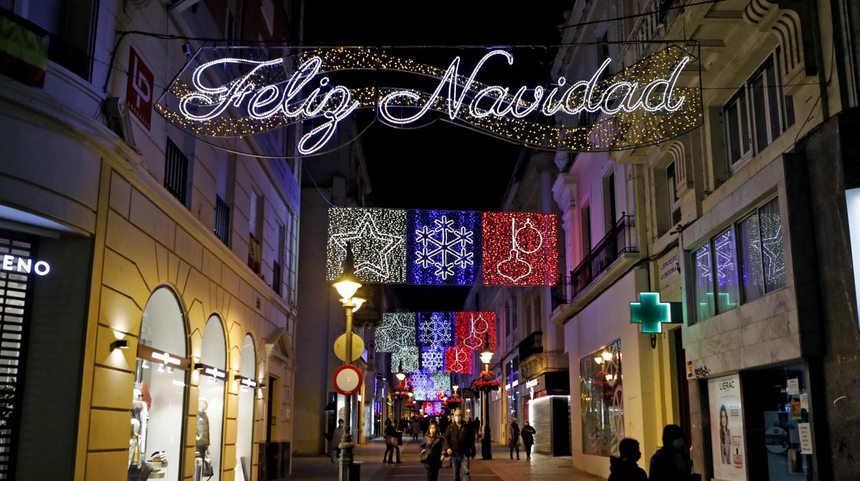 Luces de Navidad en la calle Gondomar en Córdoba