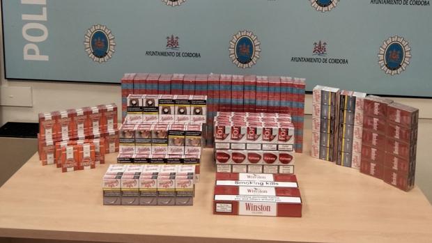 La Policía Local de Córdoba interviene 425 cajetillas de tabaco de contrabando