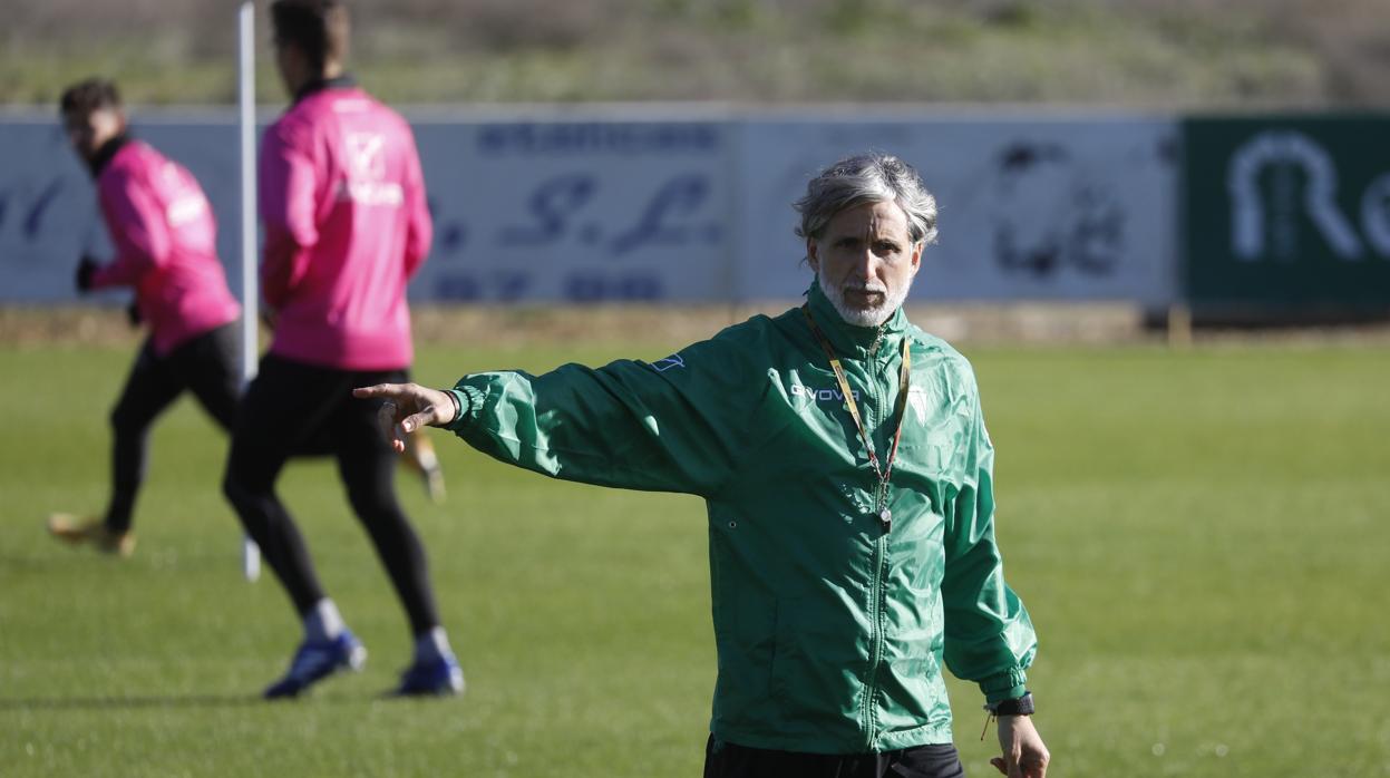 El entrenador del Córdoba, Pablo Alfaro, en la Ciudad Deportiva