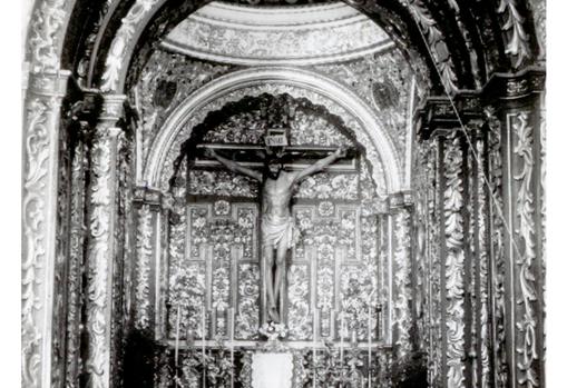 El Cristo de la Misericordia en el desaparecido sagrario de la Magdalena