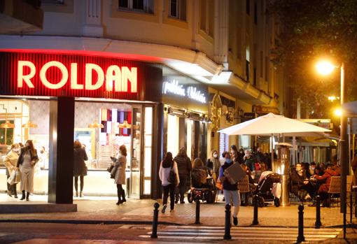 Las cafeterías podrán seguir abiertas entre las seis y las ocho de la tarde