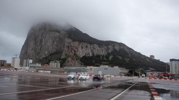 El Brexit en Gibraltar: «La Verja no separa países, separa mundos»