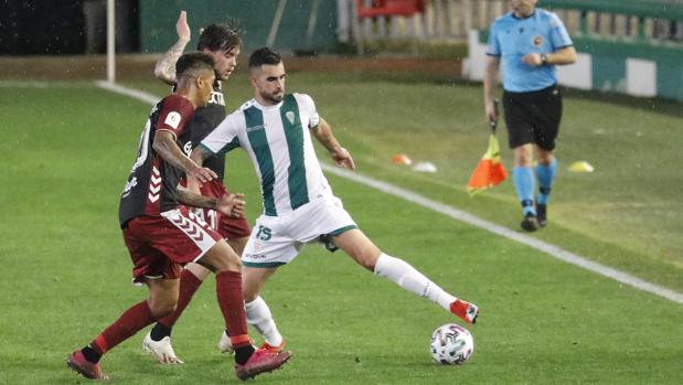 Córdoba CF | Alain Oyarzun: «Tenemos capacidad para sorprender a la Real Sociedad»