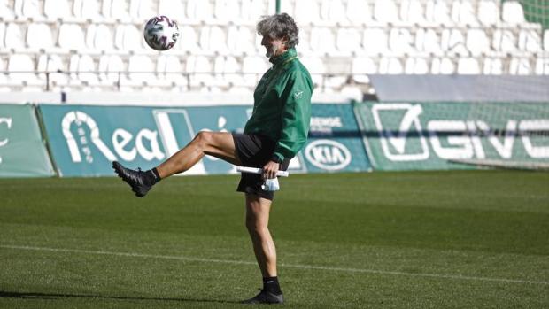 Pablo Alfaro, entrenador del Córdoba: «Ante el Yeclano entrará gente de refresco»