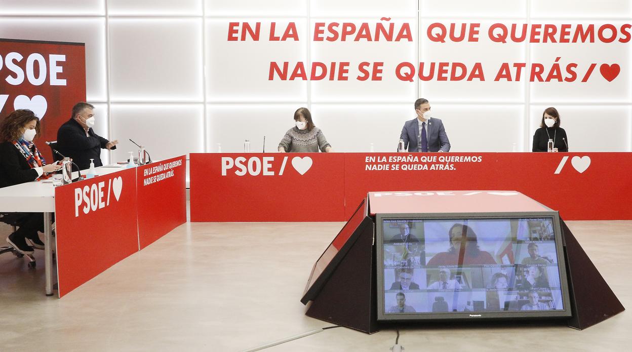 Imagen de la Ejecutiva del PSOE, presidida por Pedro Sánchez