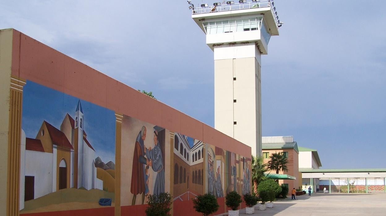 Un patio del centro penitenciario de Huelva