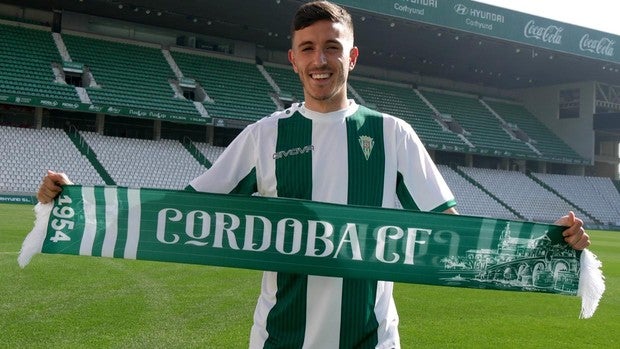 Fichajes Córdoba CF | Alberto Ródenas, primer refuerzo cordobesista oficializado