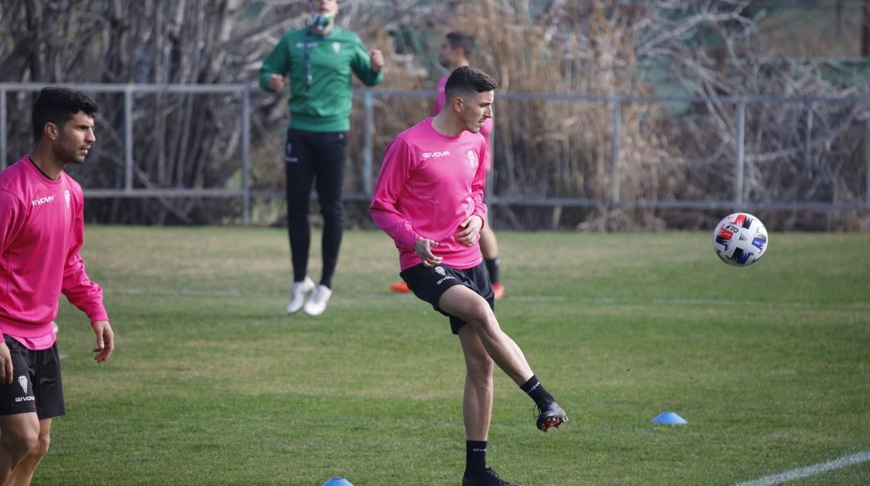 Alberto Ródenas entrenando con el Córdoba CF