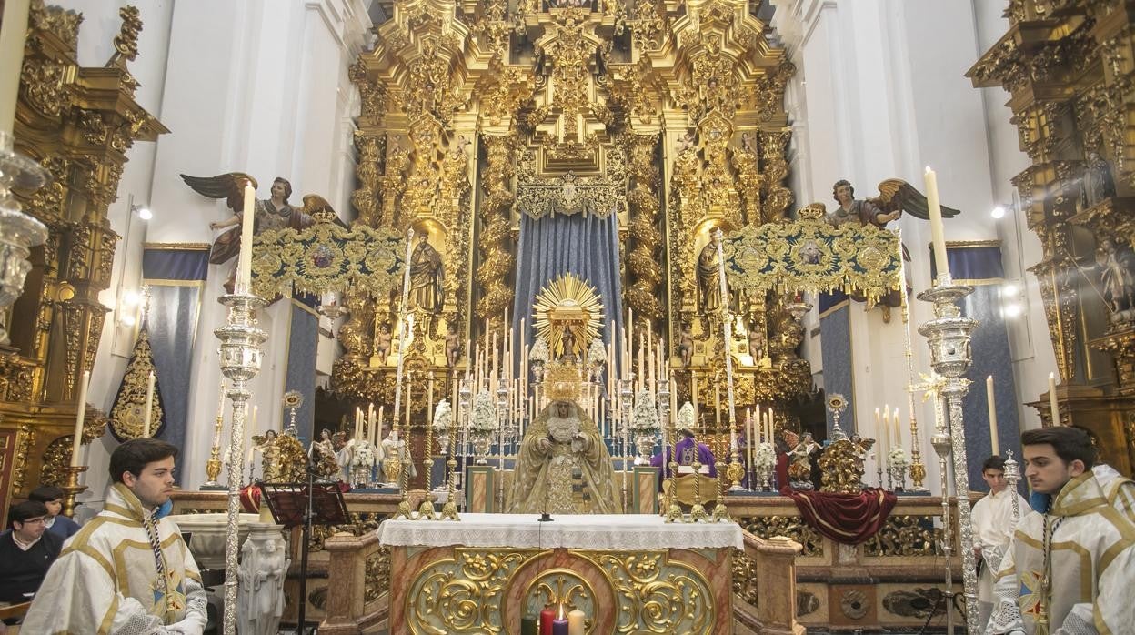 La Virgen de la Trinidad, cuyo rosario se ha aplazado este sábado