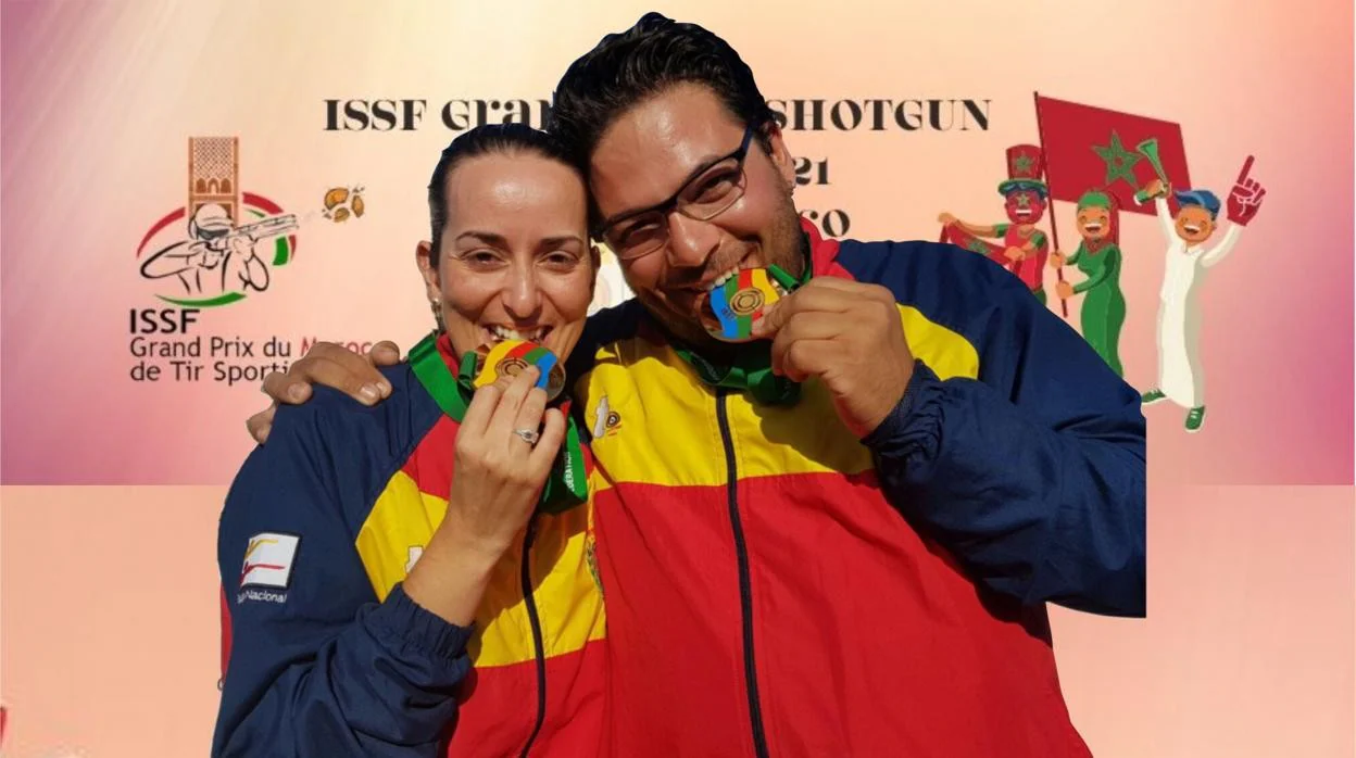 Fátima Gálvez muerde el oro junto a su compañero Alberto Fernández