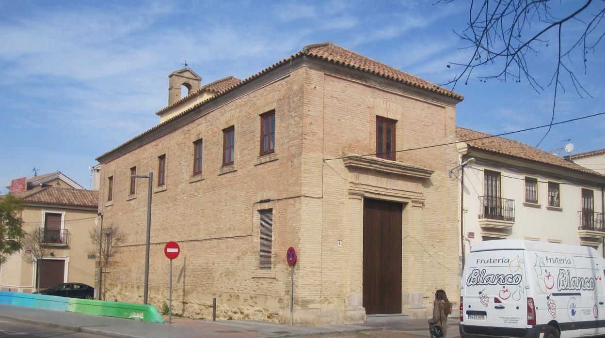 Fachada de la ermita del Santo Cristo de las Ánimas, en el Campo de la Verdad