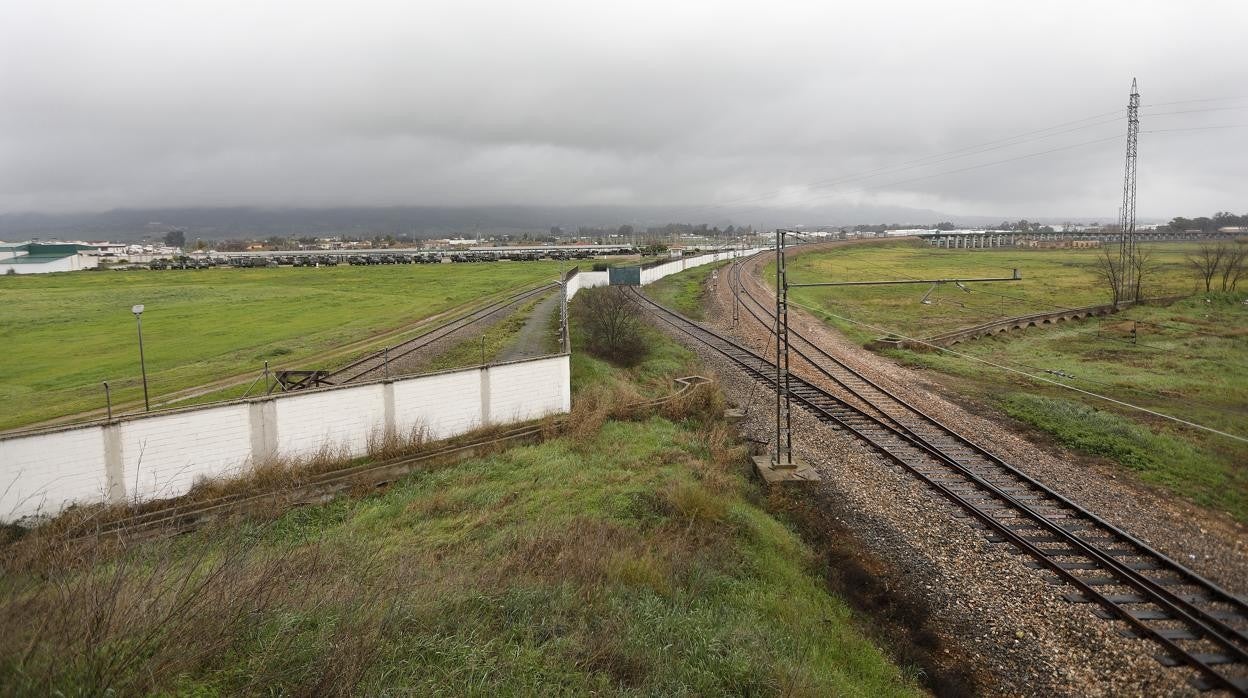 Terrenos que acogerán en un futuro la base logística de apoyo al Ejército de Tierra en Córdoba