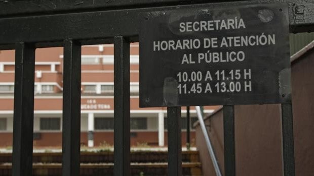 Coronavirus Andalucía: Educación y sindicatos, en guerra por el cierre de los colegios