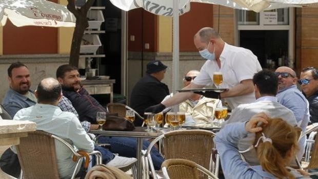 El comercio y la hostelería podrán abrir este sábado en todas las grandes ciudades andaluzas