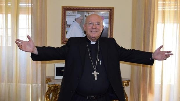 El obispo de Jaén apoya las movilizaciones convocadas tras denegar el Gobierno la base del Ejército a la ciudad