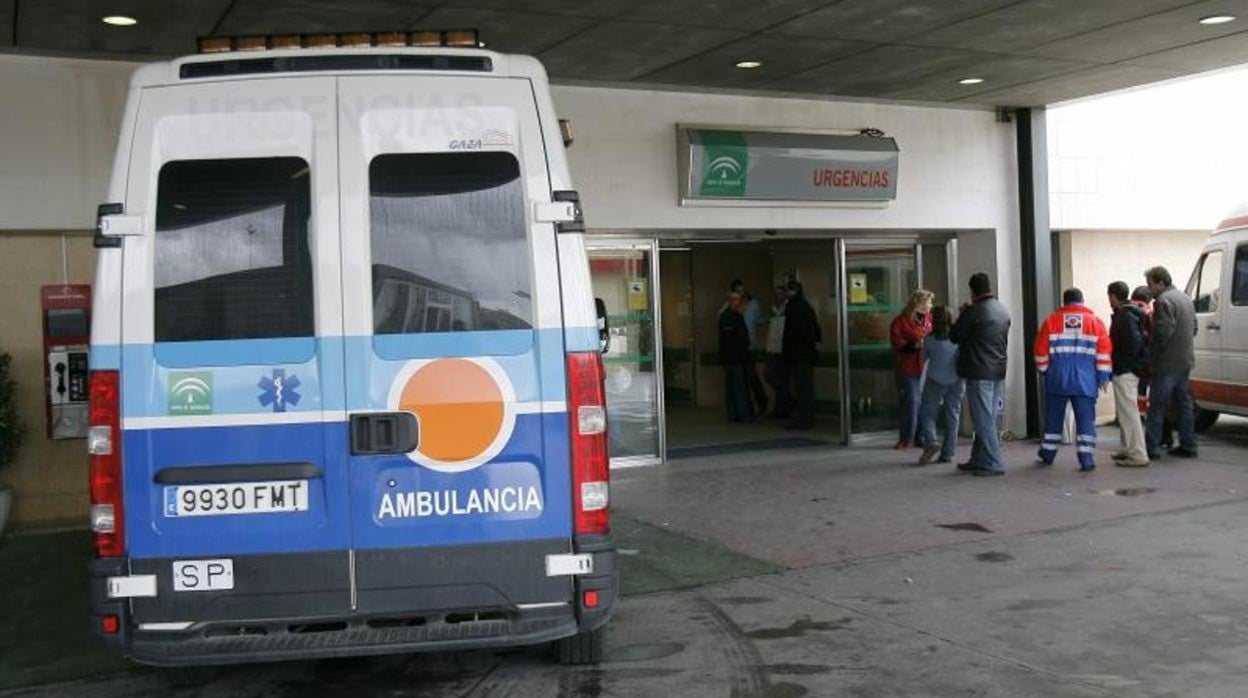 Acceso a las Urgencias del Hospital Reina Sofía de Córdoba