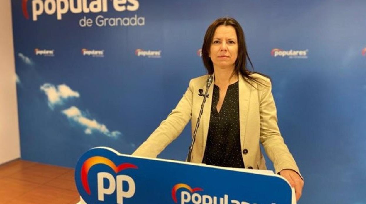 Ana Vanessa García, diputada del PP, en la sede del partido en Granada