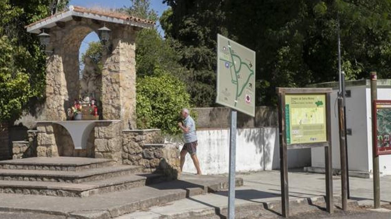 Entrada a Santa María de Trassierra