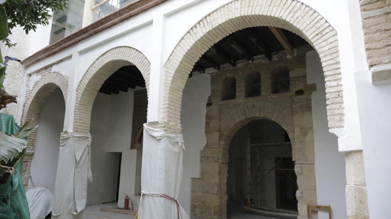 Portada mudéjar en el edificio del Archivo Municipal de Córdoba