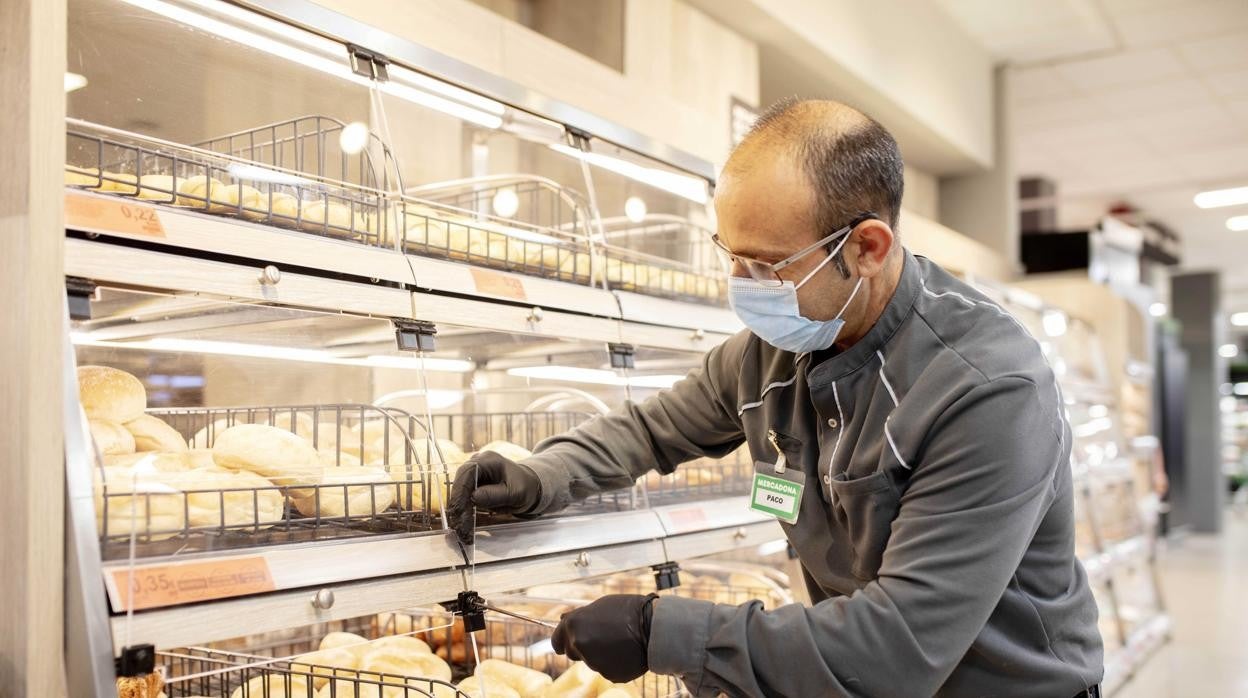 Un trabajador de Mercadona