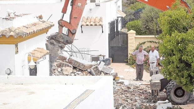 La Junta pone coto al negocio creciente de las parcelas ilegales en Andalucía