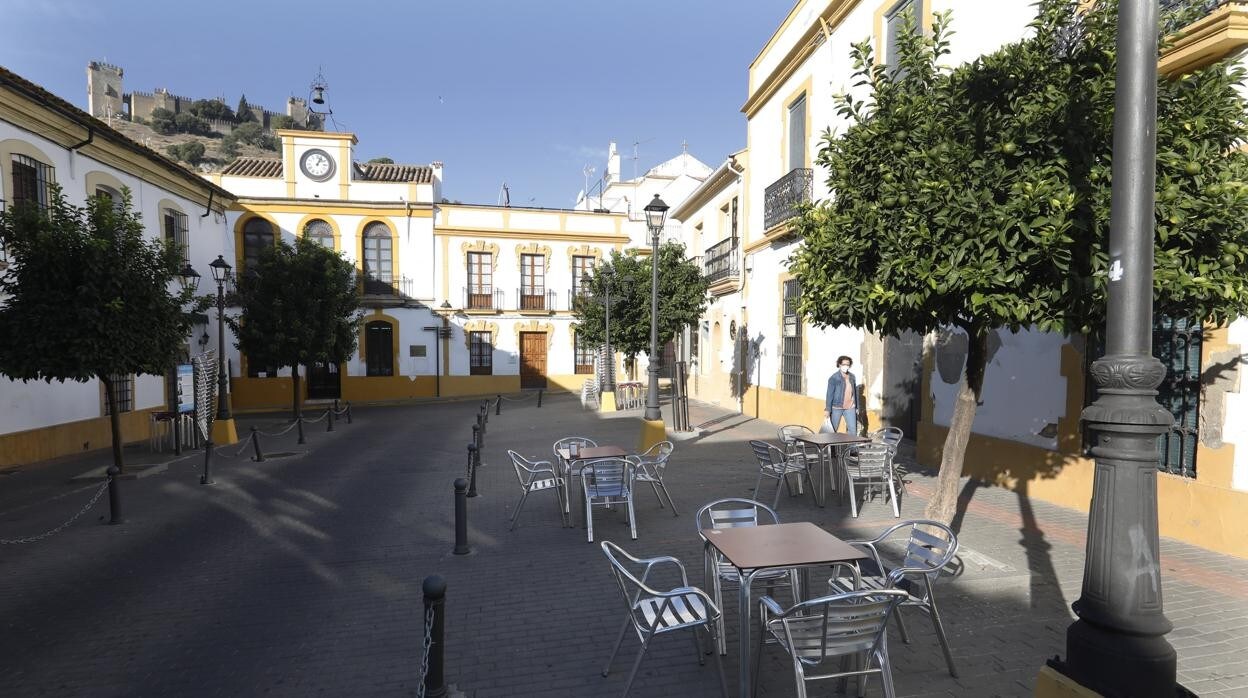 Plaza del Ayuntamiento de Almodóvar, que es el más tarda en pagar a sus proveedores