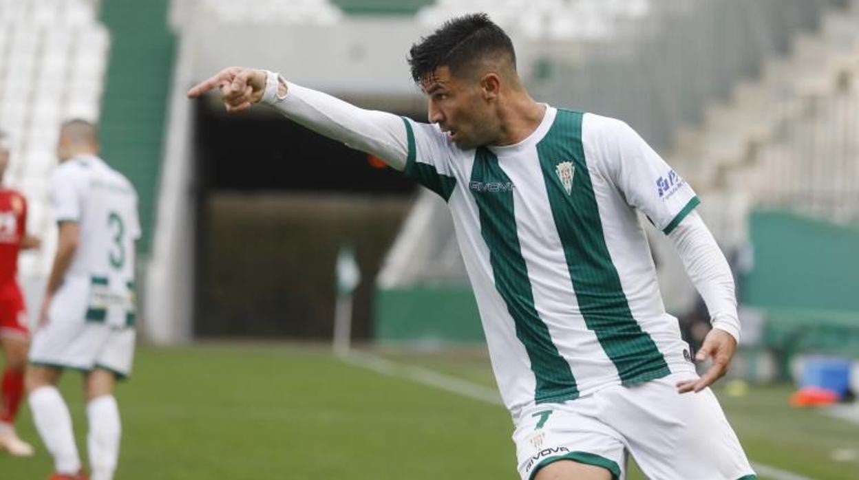 Willy Ledesma, durante un partido de esta temporada