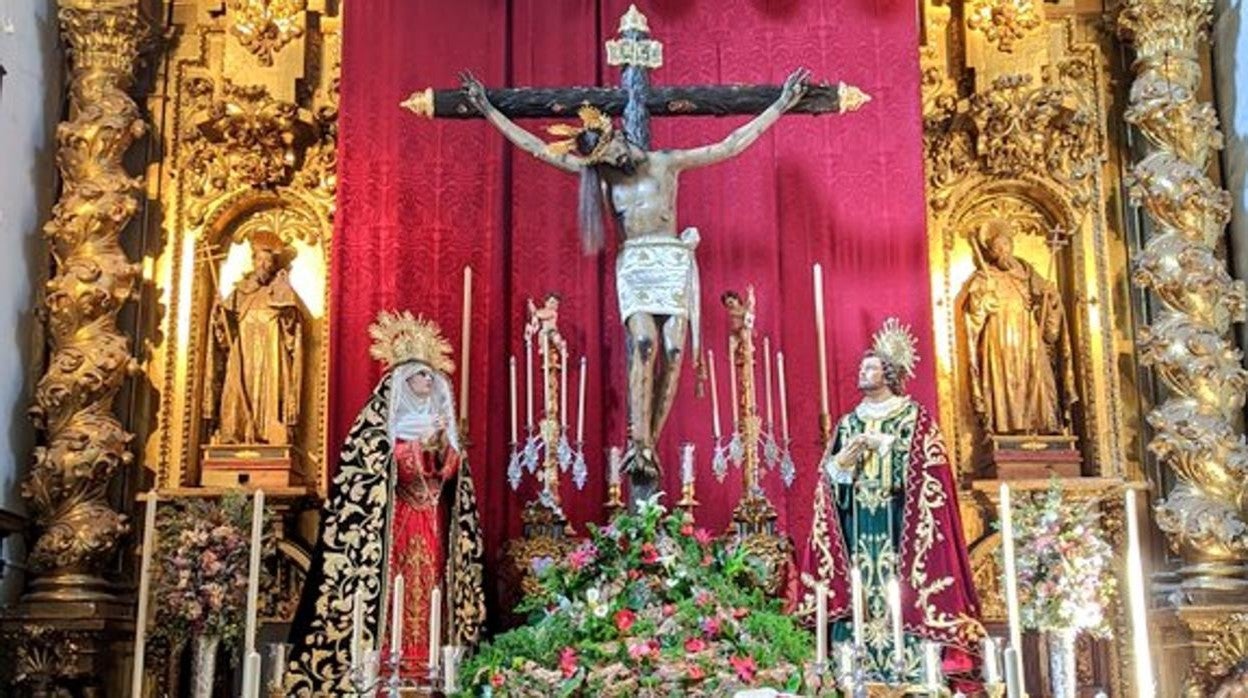 Cultos al Cristo de Gracia en la iglesia de los trinitarios