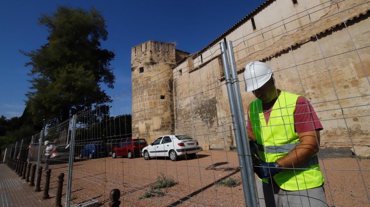 Preparativos para el inicio de los trabajos de remodelación de la Torre de la Inquisición en septiembre de 2019