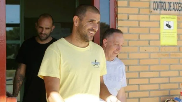 El «travieso» Carlos Aranda, la promesa del Real Madrid que cabalga por la banda más oscura
