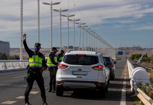 Un control de la policía en las carreteras andaluzas