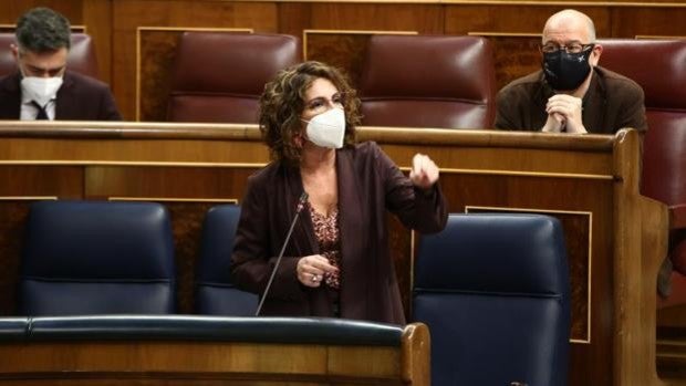 El PP quiere citar otra vez a la ministra María Jesús Montero tras su plantón a la comisión de la Faffe