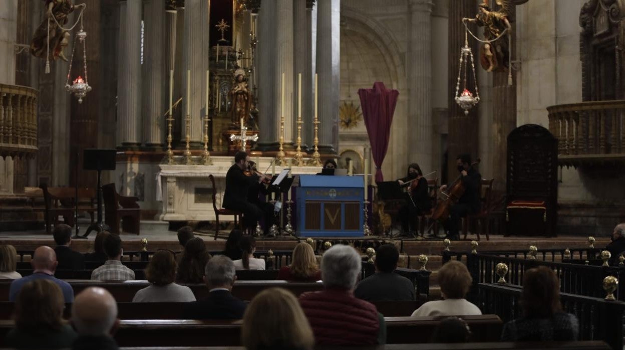 Música cofrade y poesía para acompañar este Sábado de Pasión