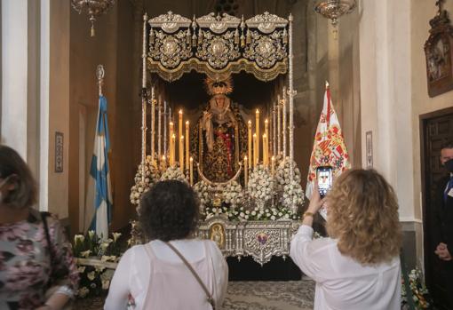 La Virgen de la Concepción, en su paso de palio en Santiago