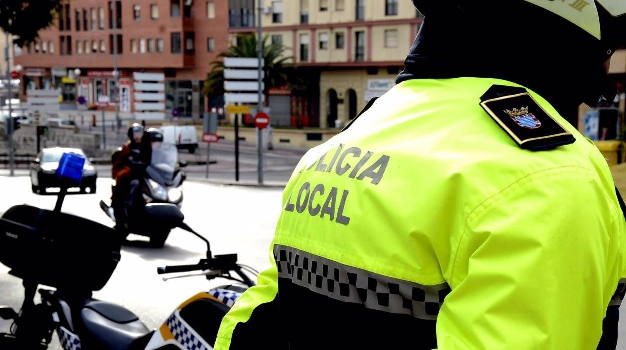 Imagen de archivo de un policía local en Jerez