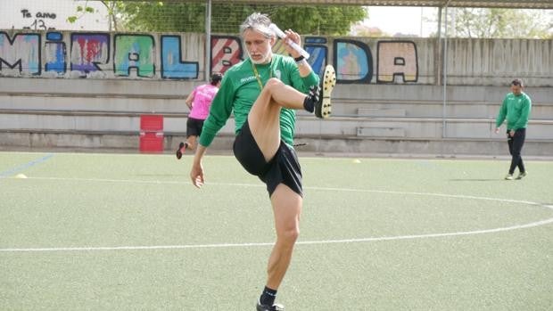 Pablo Alfaro, entrenador del Córdoba: «Esta segunda fase es igual de exigente que la primera»