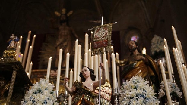 Cultos, carteles y pregón para recibir el tiempo de gloria en Córdoba