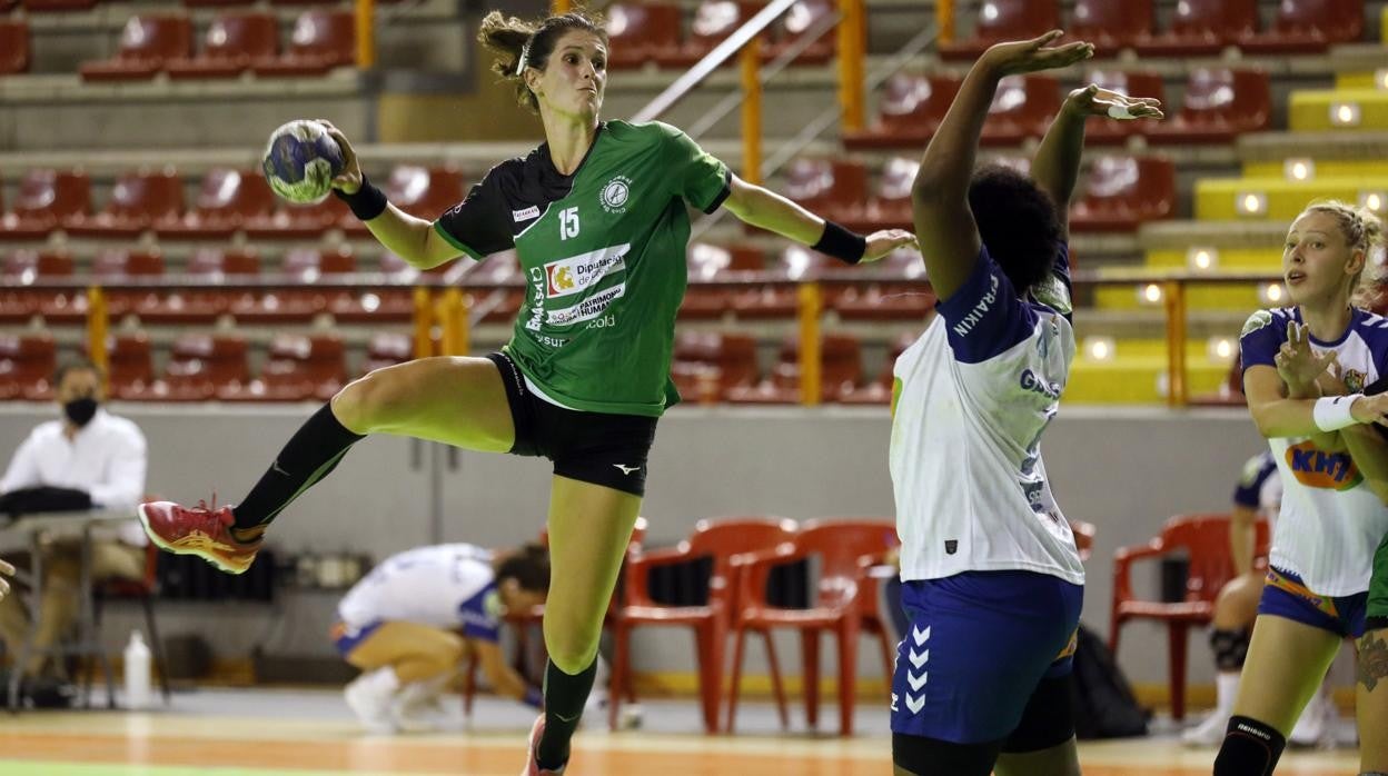 Agus López, en el primer partido del Adesal Córdoba esta temporada