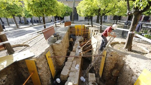 Excavaciones en el Patio de los Naranjos arrojan el gran edificio cristiano previo a la Mezquita de Córdoba