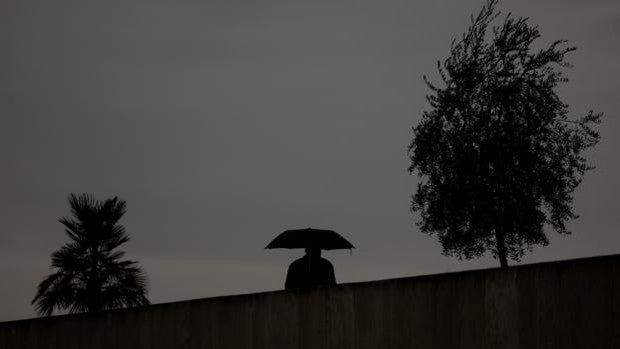 La semana acaba con lluvia intermitente y un ligero descenso de las temperaturas