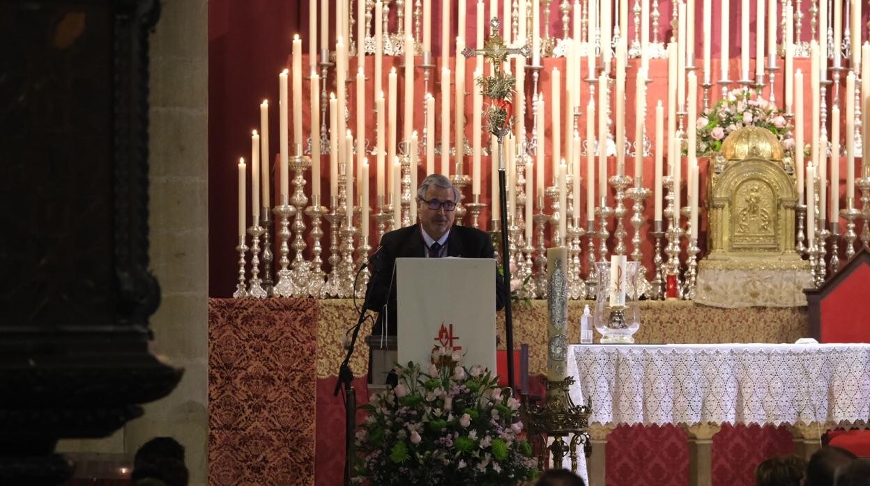Antonio Capdevila, durante su pregón de Gloria
